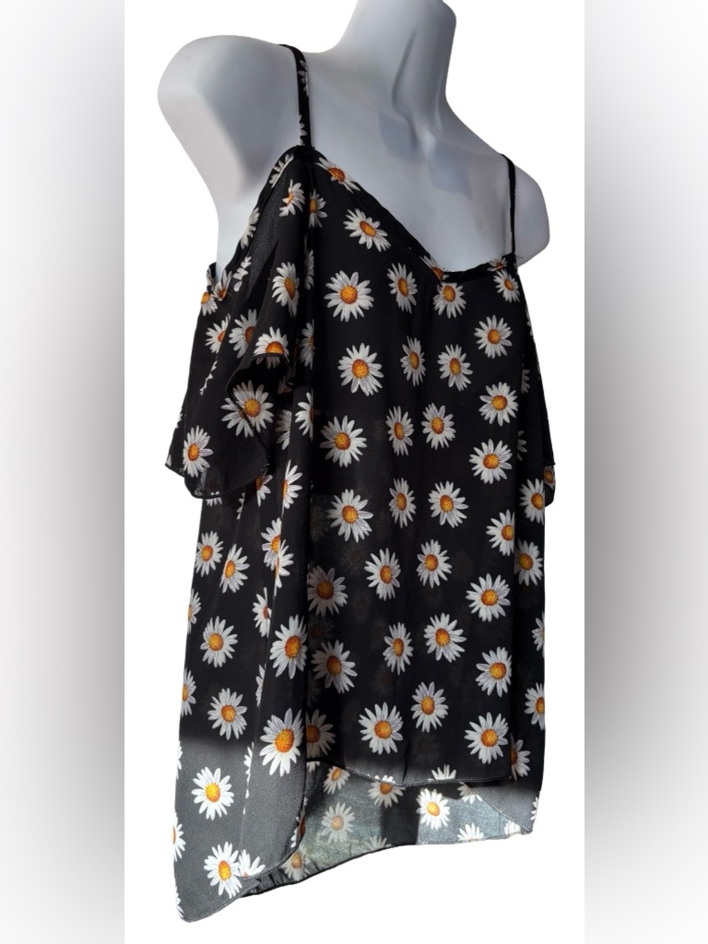 About A Girl Black Daisy-Print Cold Shoulder Cami